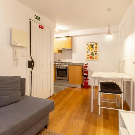 Apartment Contemporary In Chiado 1 Lisbon