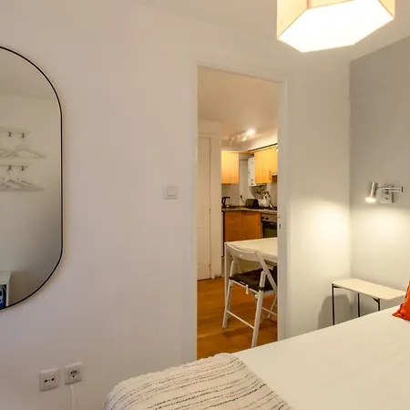 Contemporary In Chiado 1 Daire *