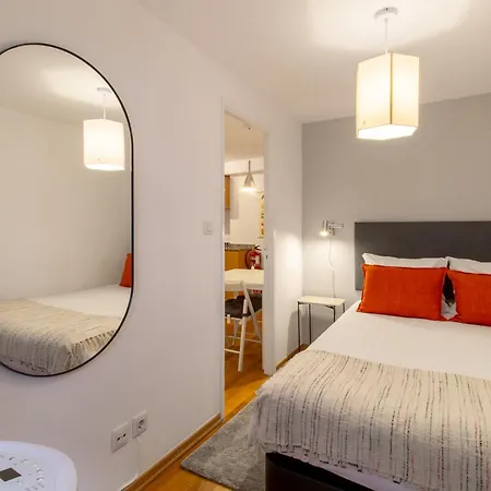 Contemporary In Chiado 1 Daire